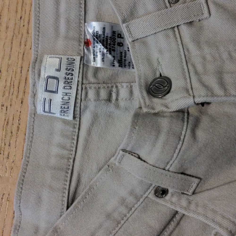 French Dressing Size 8P Tan Jeans 97% Cotton 3% Spandex